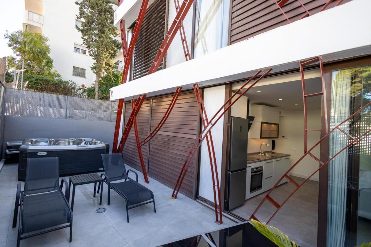 Nogalera Quintessence Apartment With Private Parking By Namaste Elite Torremolinos Esterno foto
