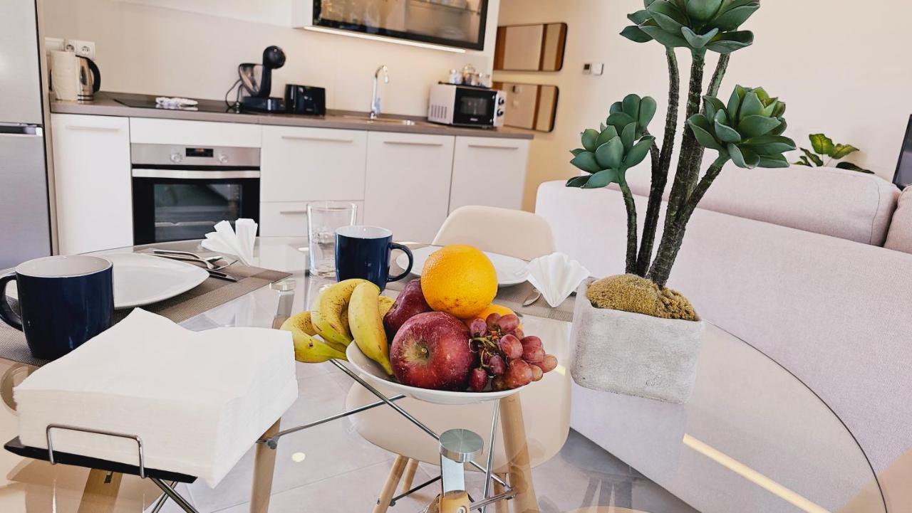 Nogalera Quintessence Apartment With Private Parking By Namaste Elite Torremolinos Esterno foto